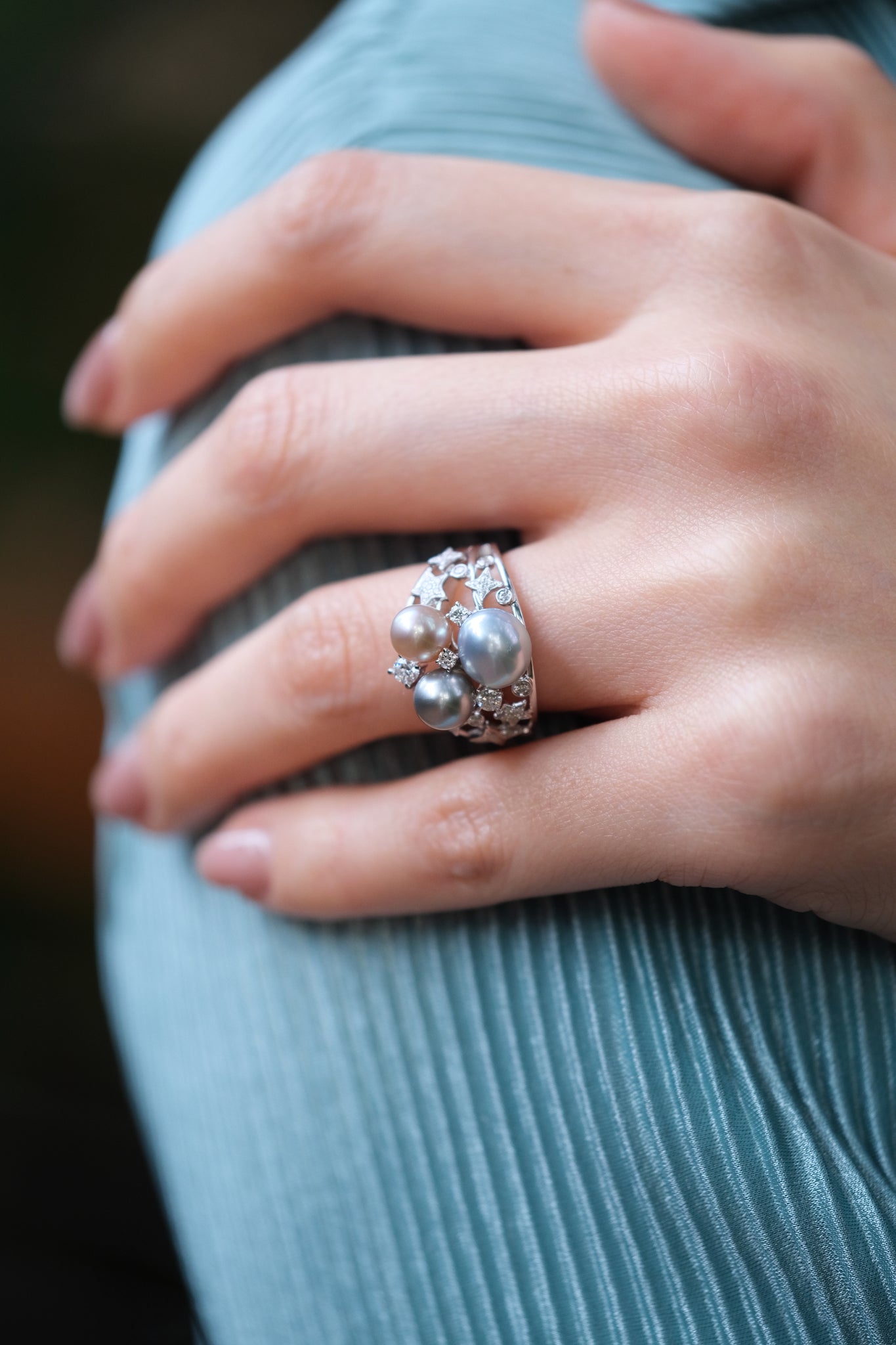 Galaxie | Tahitian Keshi Pearl and Diamond Ring in 18K White Gold