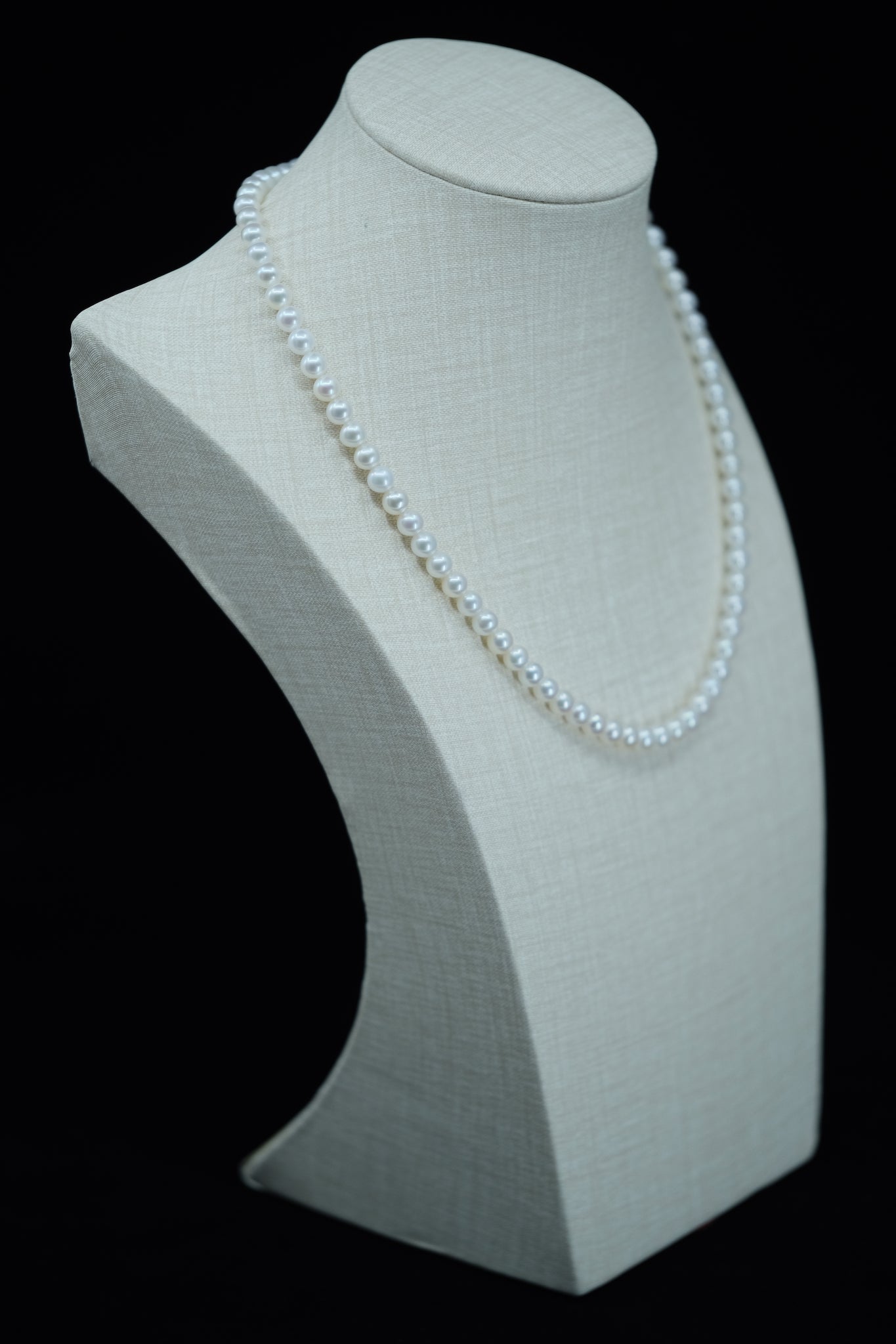 Classique | 5-5.5mm Freshadama Pearl Necklace