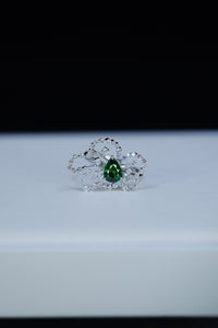 Mélodie | Tsavorite and Diamond Ring in 18K White Gold