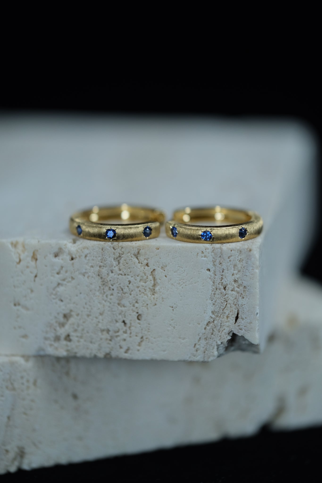 Classique | Sapphire Earrings in 18K Yellow Gold