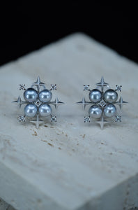 Galaxie | Tahitian Keshi Pearl and Diamond Earrings in 18K White Gold