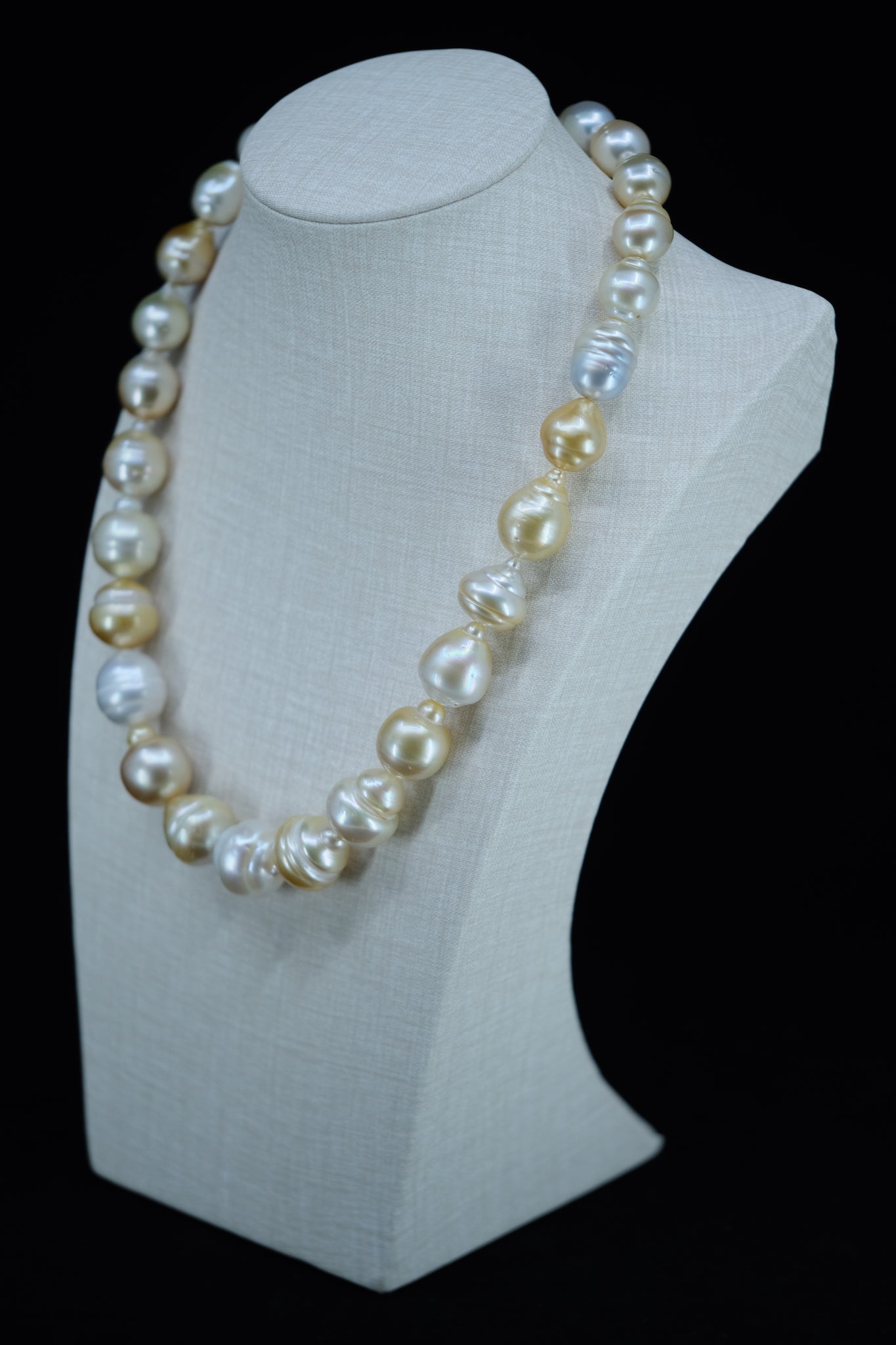 Jardin | 17x12mm Mixed South Sea Baroque Pearl Necklace