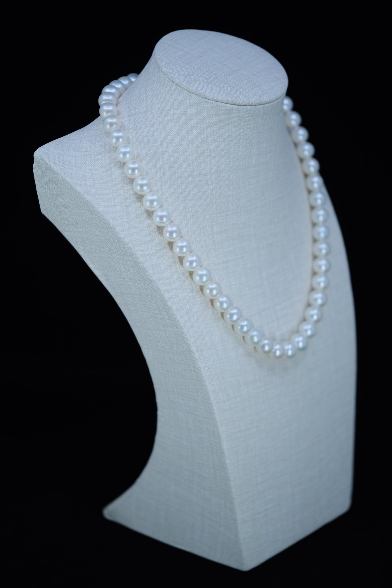 Classique | 8.5-9.5mm Aurora Freshadama Natural Pearl Necklace