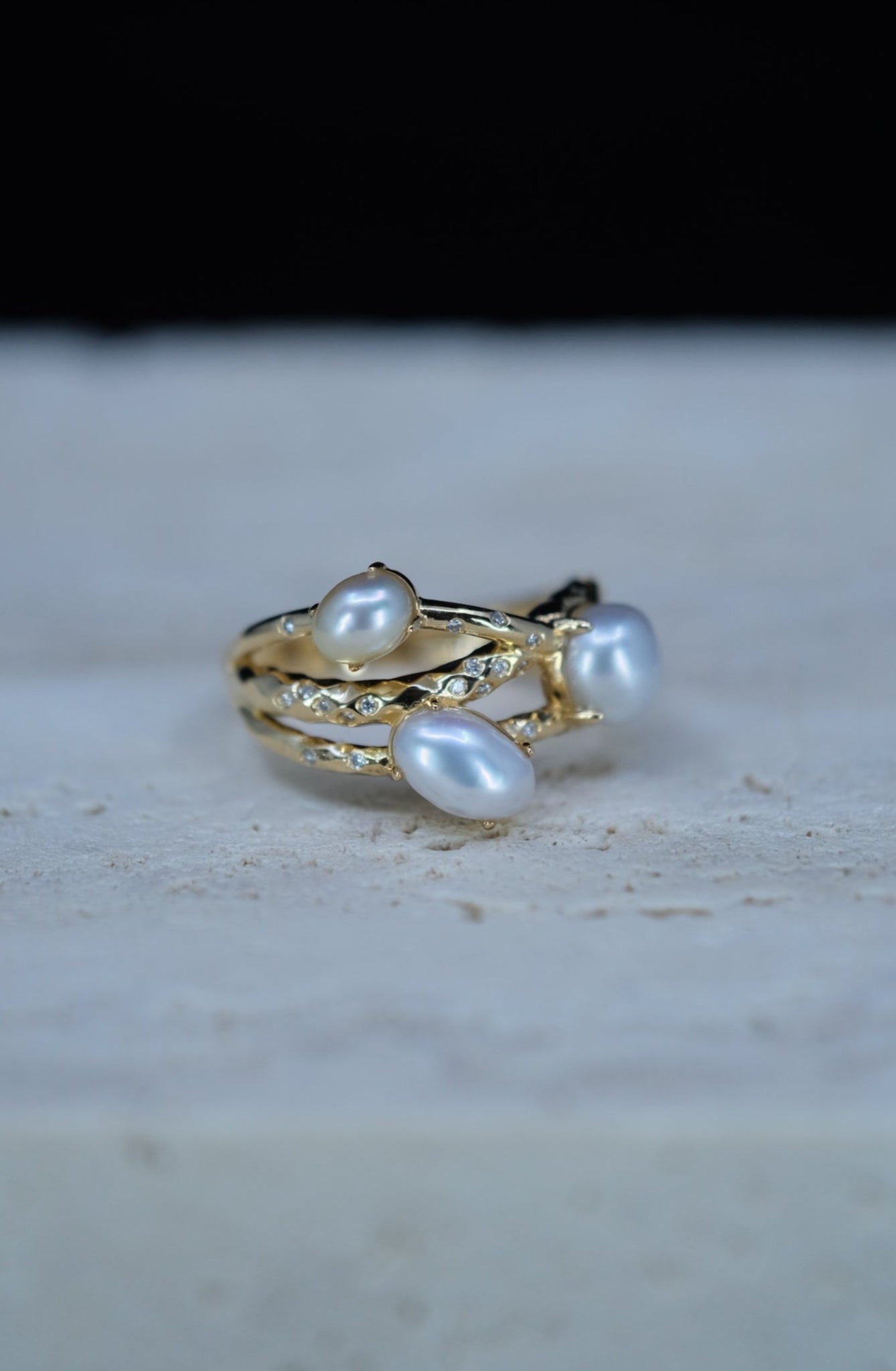 Une | White South Sea Keshi Pearl and Diamond Ring in 18K Yellow Gold