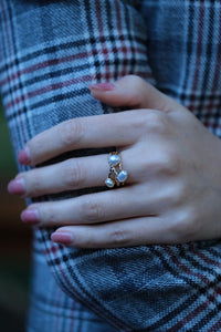 Une | White South Sea Keshi Pearl and Diamond Ring in 18K Yellow Gold