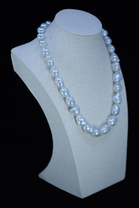 Jardin | 10x17mm White South Sea Baroque Pearl Necklace