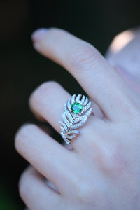 Mélodie | Tsavorite and Diamond Ring in 18K White Gold