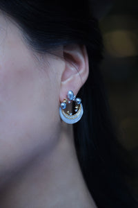 Galaxie | Tahitian Keshi Pearl & Diamond & Mother-Of-Pearl Earrings in 18K Gold