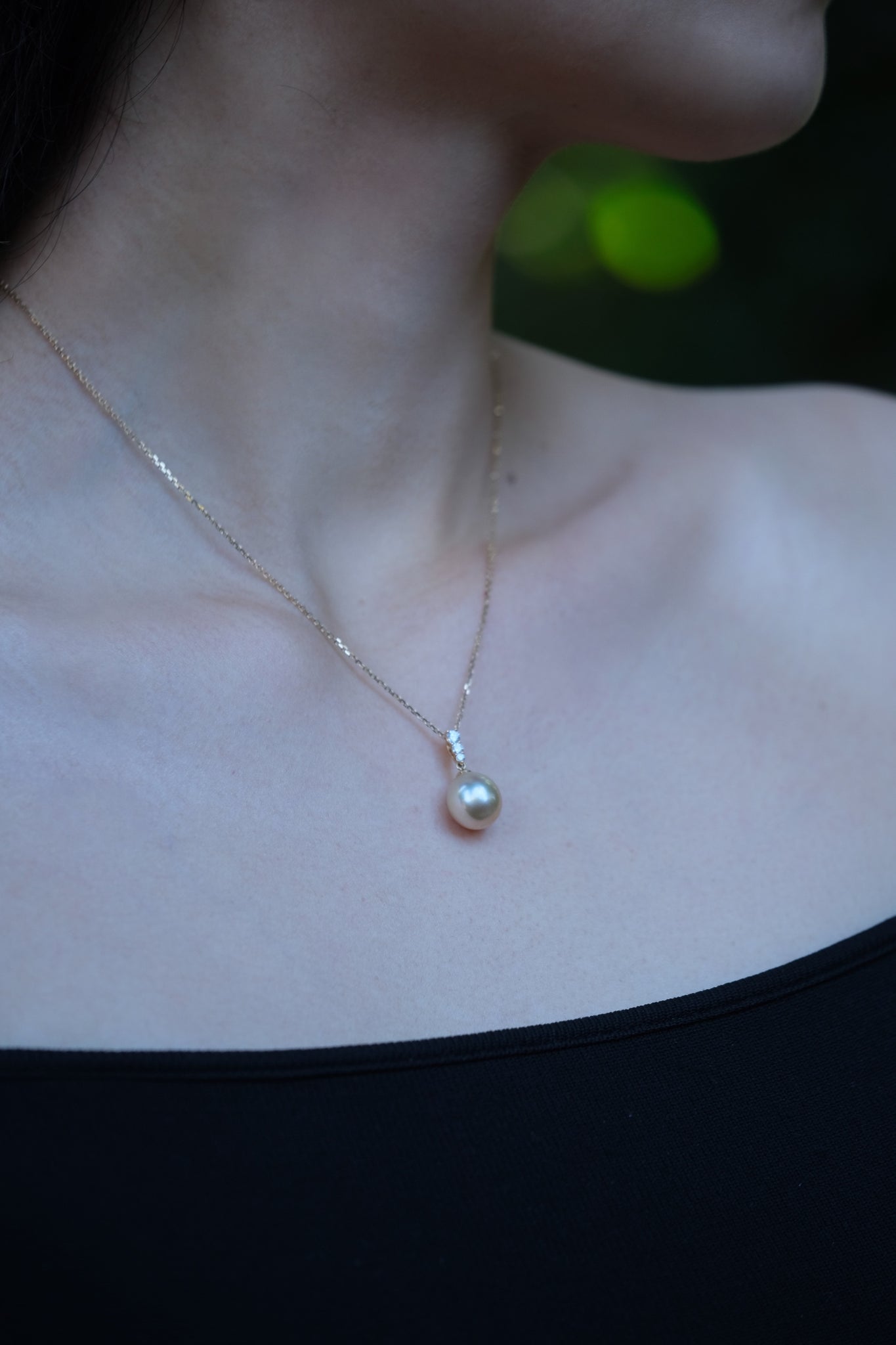 Classique | South Sea Drop Pearl and Diamond Pendant in 18K Gold