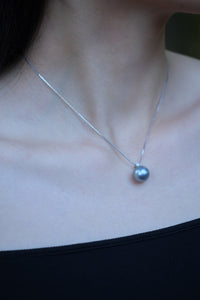 Classique | Tahitian Pearl (Platinum Gray) and Diamond Pendant in 18K White Gold