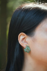 Mélodie | Diamond and Tsavorite Clipper Earrings in 18K White Gold