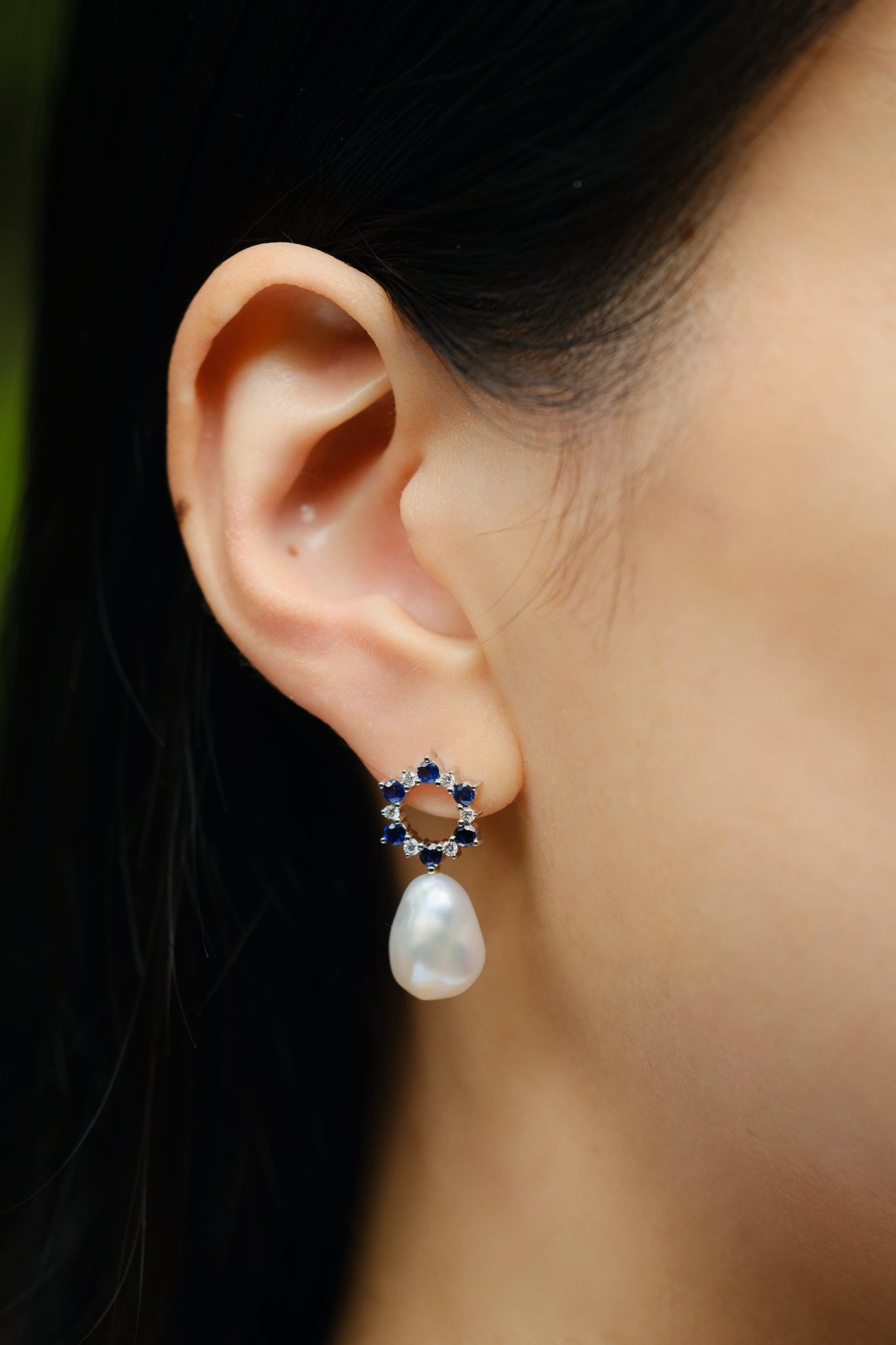 La Merveille | White South Sea Keshi Pearl & Sapphire & Diamond Earrings in 18K White Gold