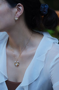 Mélodie | Top Picked Akoya Pearl and Diamond Pendant in 18K Yellow Gold