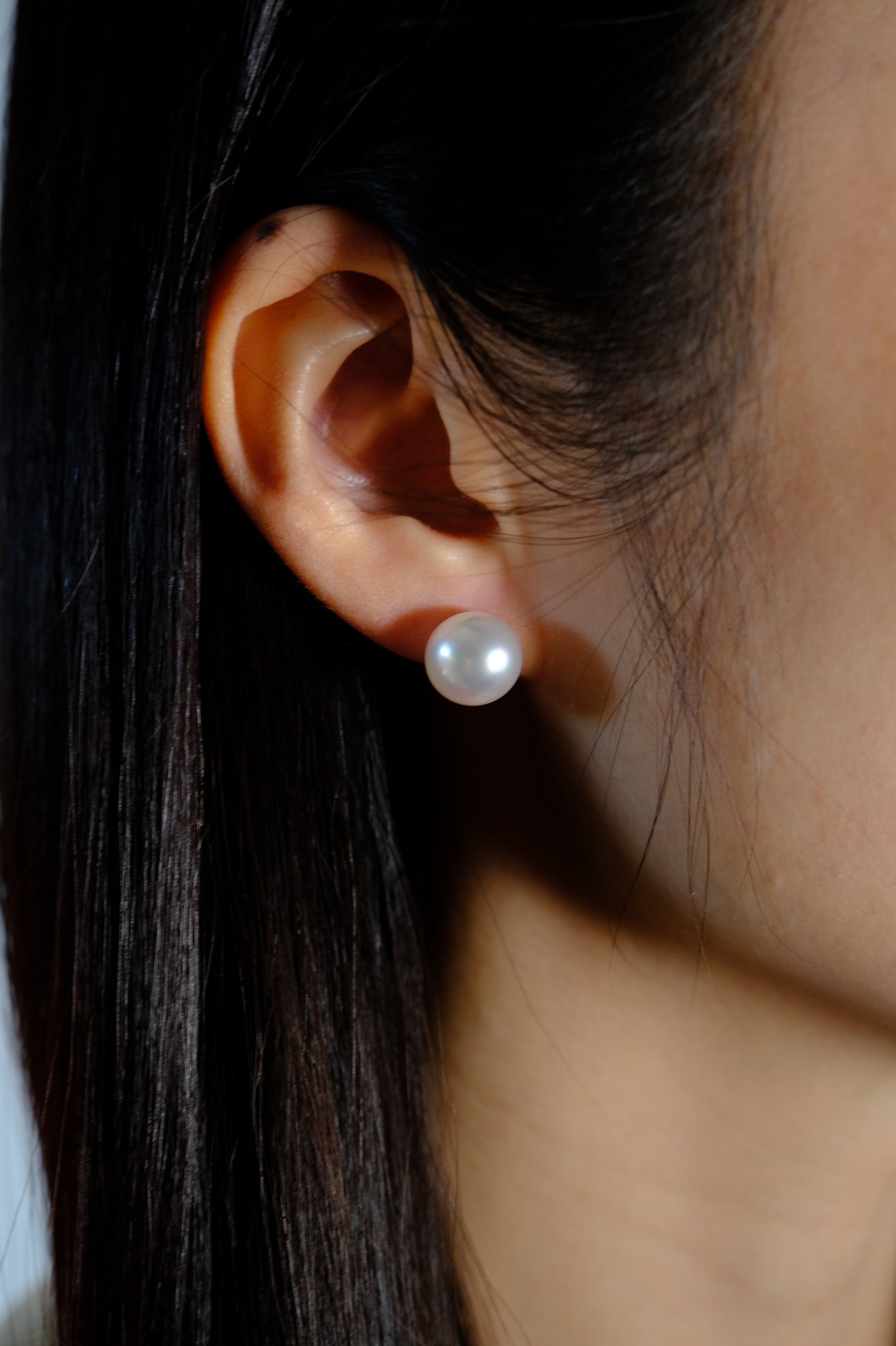 Classique | White South Sea High Button Pearl Stud Earrings in 18K White Gold