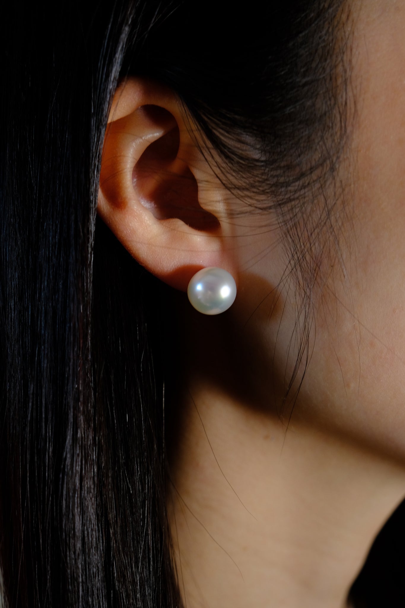 Classique | White South Sea High Button Pearl Stud Earrings in 18K White Gold